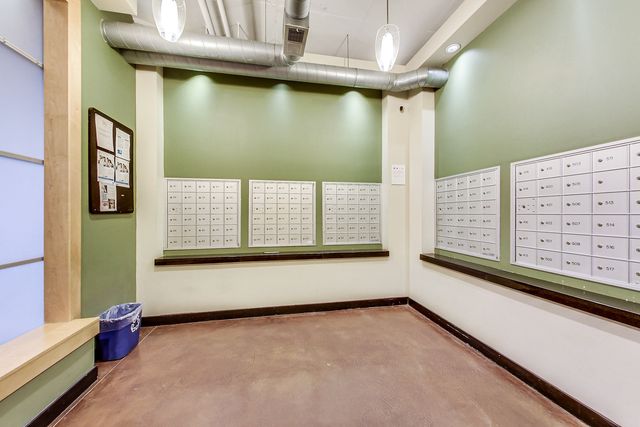 2323 W PERSHING Road 609, Chicago, IL 60609