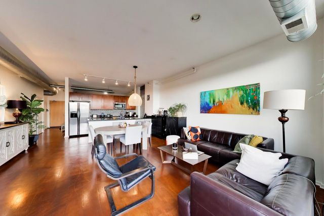 2323 W PERSHING Road 609, Chicago, IL 60609