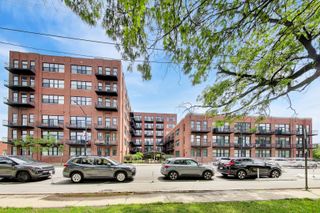 2323 W PERSHING Road 609, Chicago, IL 60609