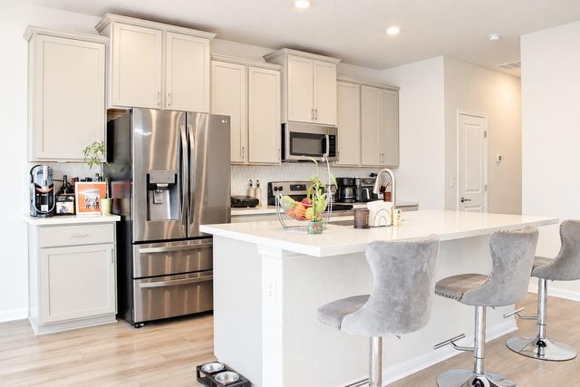 101 Unakite TRL, Liberty Hill, TX 78642