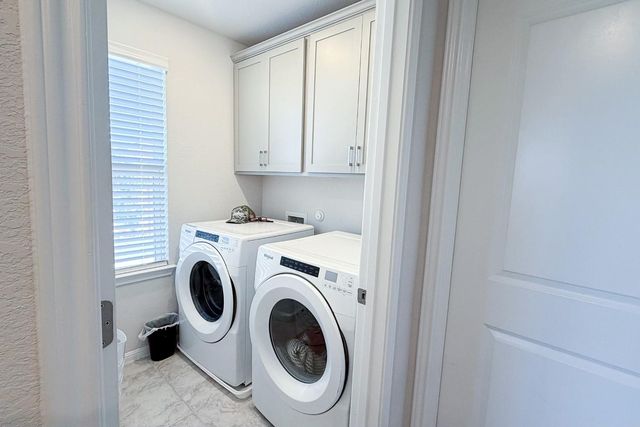 101 Unakite TRL, Liberty Hill, TX 78642