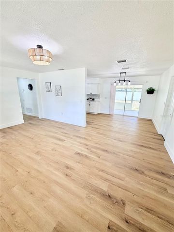 5240 SE 114TH PLACE, Belleview, FL 34420