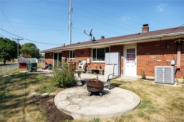 510 Lambert Lane, Englewood, OH 45322