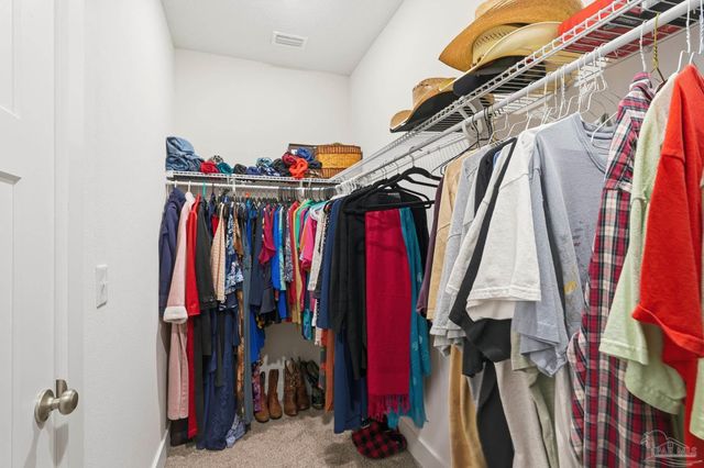 1928 Cambridge Park Dr, Gulf Breeze, FL 32563