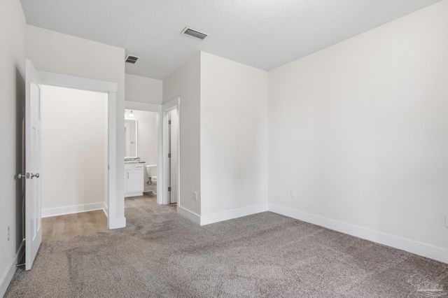 1928 Cambridge Park Dr, Gulf Breeze, FL 32563