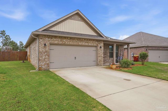 1928 Cambridge Park Dr, Gulf Breeze, FL 32563