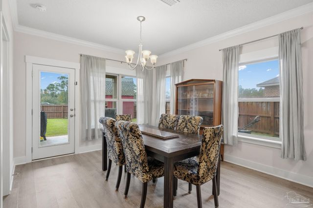 1928 Cambridge Park Dr, Gulf Breeze, FL 32563