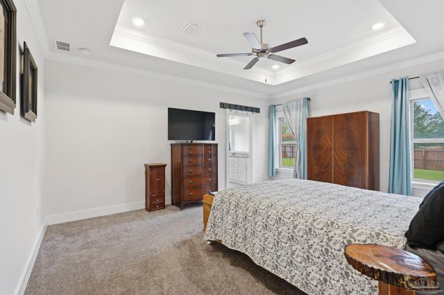 1928 Cambridge Park Dr, Gulf Breeze, FL 32563