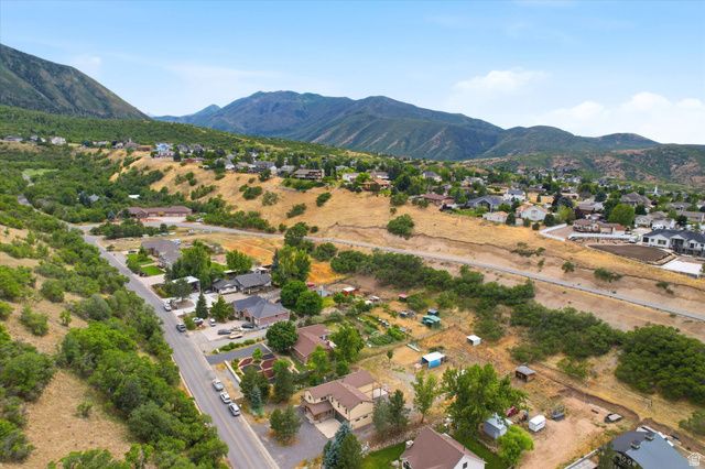 87 N LOAFER CANYON RD, Elk Ridge, UT 84651