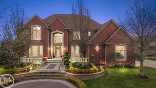 51577 Merry Lane, Shelby Twp, MI 48316