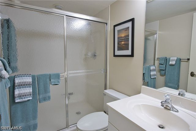 5637 Turtle Bay DR II-22, Naples, FL 34108