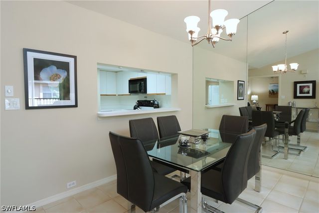 5637 Turtle Bay DR II-22, Naples, FL 34108