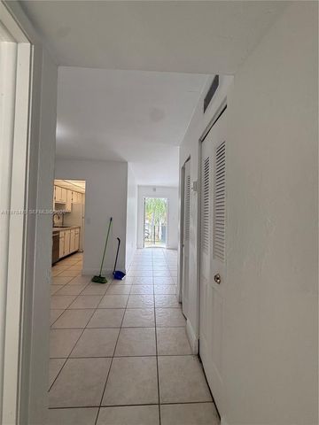 7949 SW 104 ST 213-D, Kendall, FL 33156