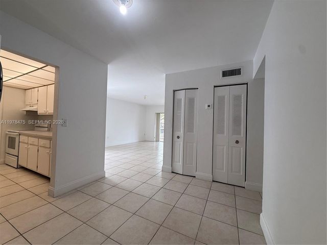 7949 SW 104 ST 213-D, Kendall, FL 33156
