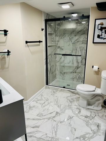 9619 S Oakley Avenue, Chicago, IL 60643