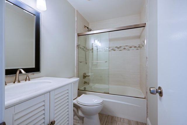 6817 Via Regina, Boca Raton, FL 33433