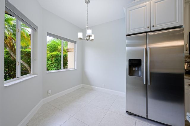 6817 Via Regina, Boca Raton, FL 33433