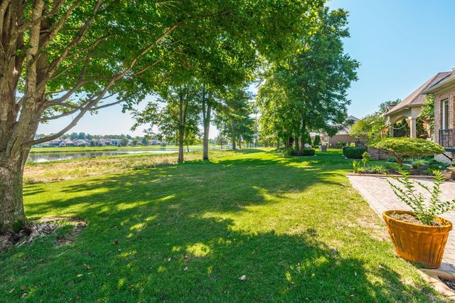 1165 Chloe Dr, Gallatin, TN 37066