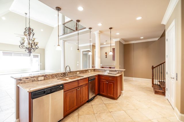 1165 Chloe Dr, Gallatin, TN 37066