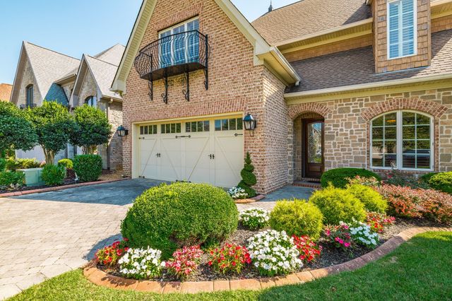 1165 Chloe Dr, Gallatin, TN 37066