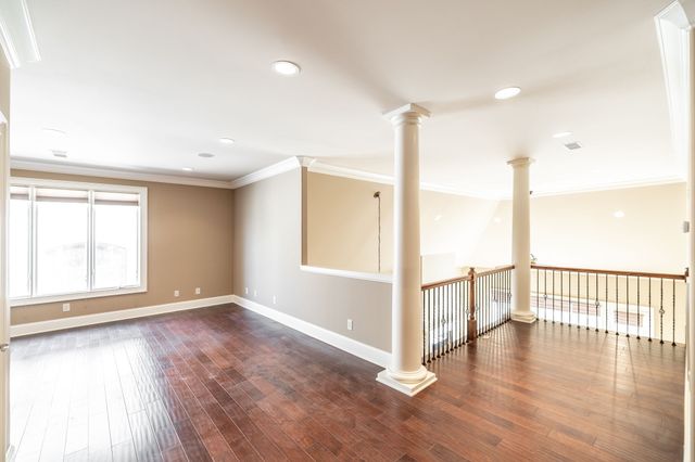 1165 Chloe Dr, Gallatin, TN 37066