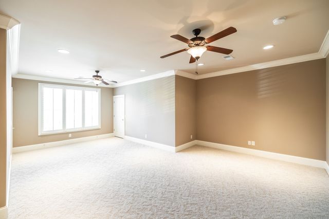 1165 Chloe Dr, Gallatin, TN 37066