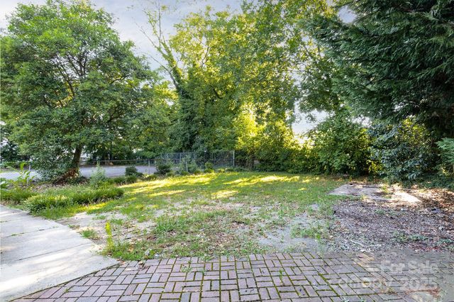 1914 Beatties Ford Road, Charlotte, NC 28216