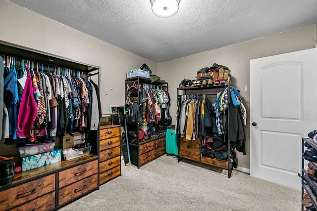 4601 S Vine Ave, Wichita, KS 67217