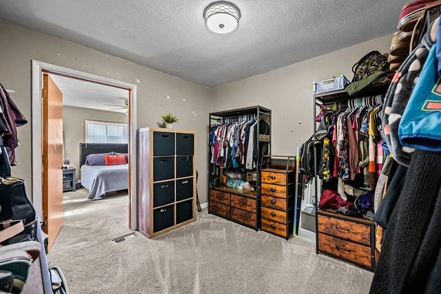 4601 S Vine Ave, Wichita, KS 67217