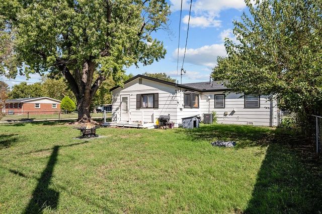 4601 S Vine Ave, Wichita, KS 67217