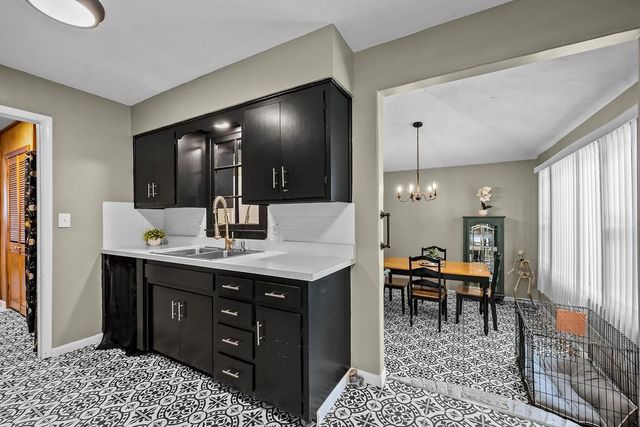 4601 S Vine Ave, Wichita, KS 67217