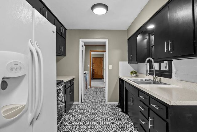 4601 S Vine Ave, Wichita, KS 67217