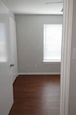 134 S Bend Court A, Willis, TX 77378