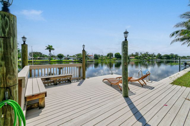 8110 W Lake Drive, West Palm Beach, FL 33406