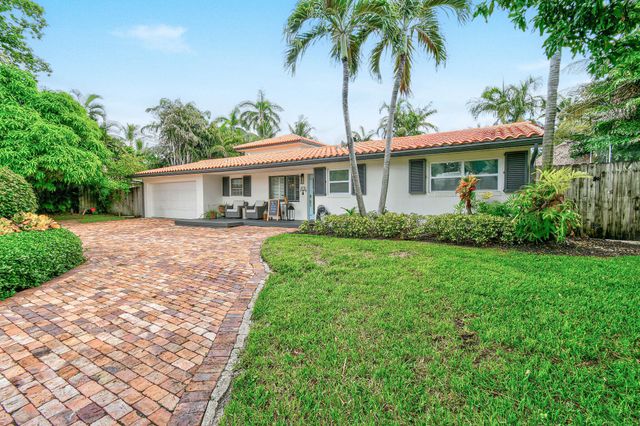 8110 W Lake Drive, West Palm Beach, FL 33406