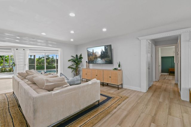 8110 W Lake Drive, West Palm Beach, FL 33406