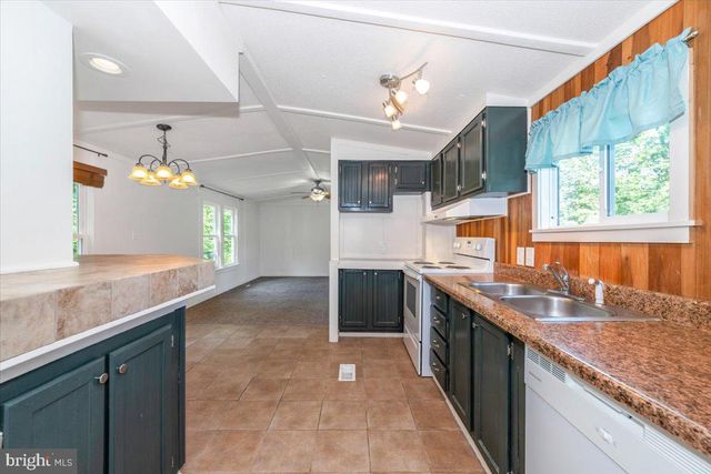10796 ASH DRIVE #2, Waynesboro, PA 17268