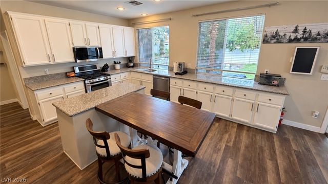 1138 Port Sunlight Court, Henderson, NV 89014