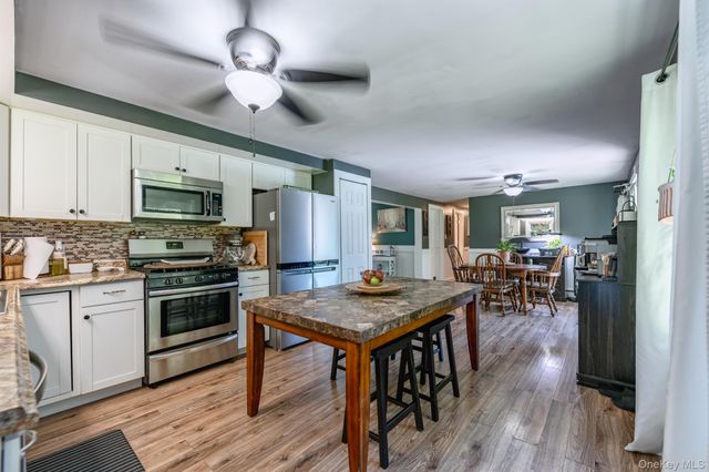 28 Buck Lane, Saugerties, NY 12477
