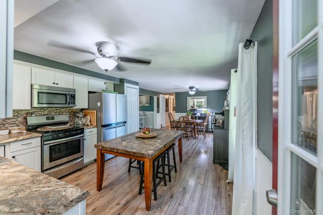 28 Buck Lane, Saugerties, NY 12477