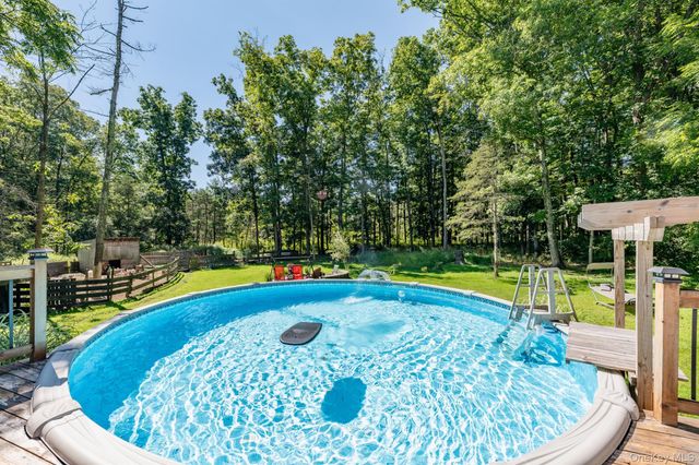 28 Buck Lane, Saugerties, NY 12477
