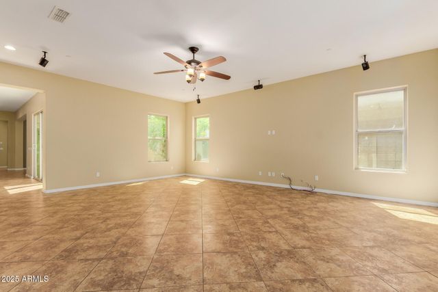 882 E Parkview Drive, Gilbert, AZ 85295