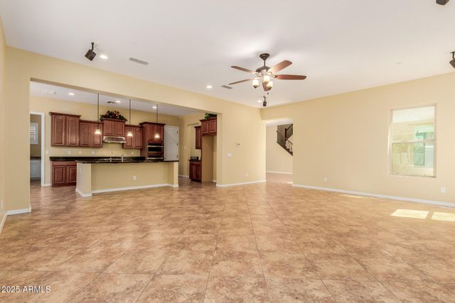 882 E Parkview Drive, Gilbert, AZ 85295