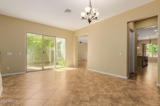 882 E Parkview Drive, Gilbert, AZ 85295