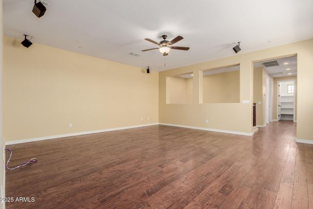 882 E Parkview Drive, Gilbert, AZ 85295