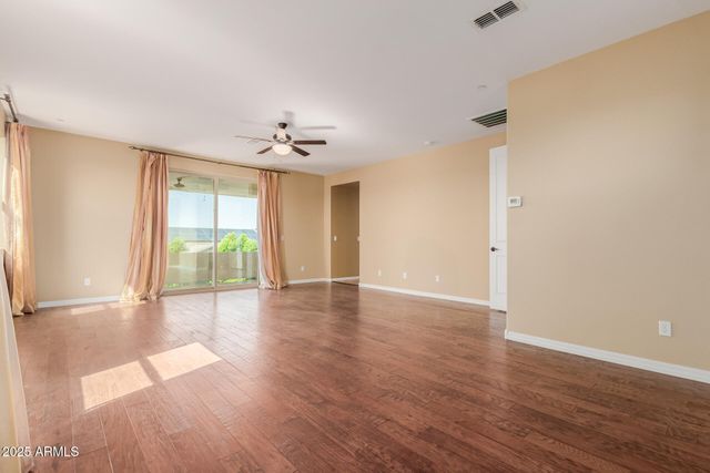 882 E Parkview Drive, Gilbert, AZ 85295