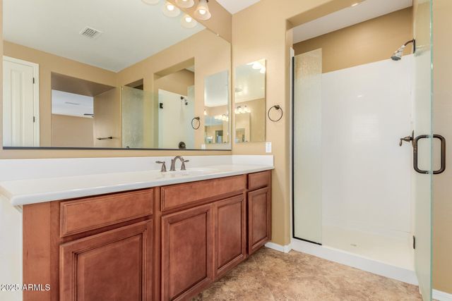 882 E Parkview Drive, Gilbert, AZ 85295