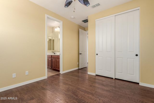 882 E Parkview Drive, Gilbert, AZ 85295