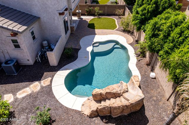 882 E Parkview Drive, Gilbert, AZ 85295