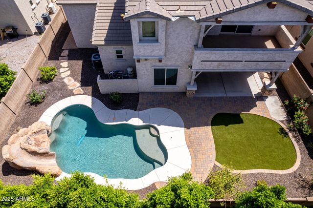 882 E Parkview Drive, Gilbert, AZ 85295